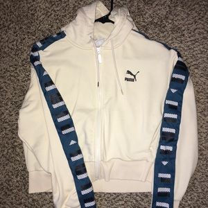 New puma zip up hoodie